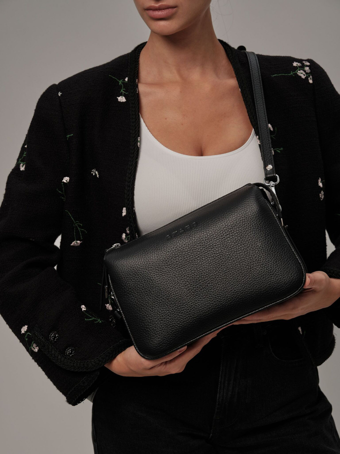 Сумка кожаная на плечо кросс-боди черная