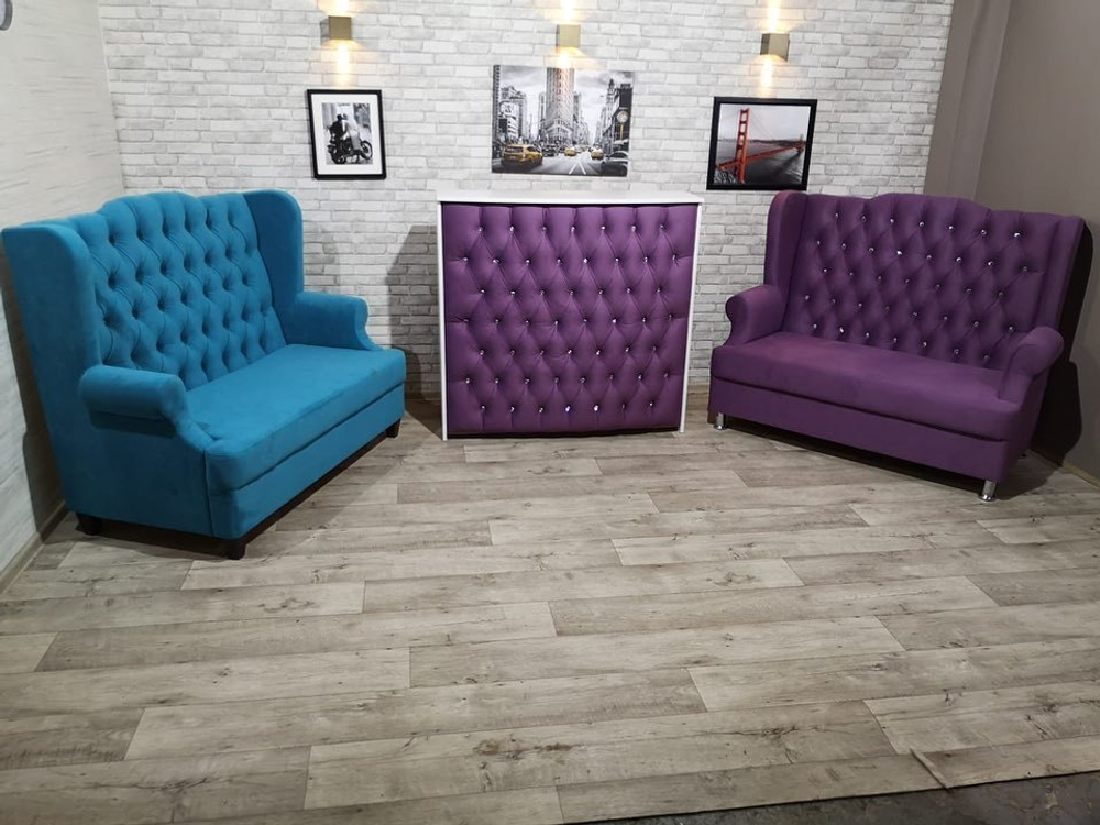 Диван с каретной стяжкой