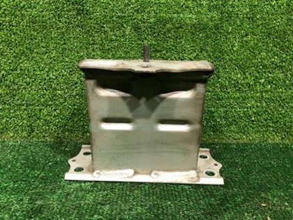 Кронштейн усилителя передний Lexus LS 4 (2006-2012)