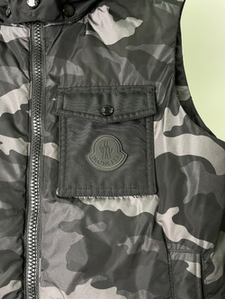 Жилет Moncler