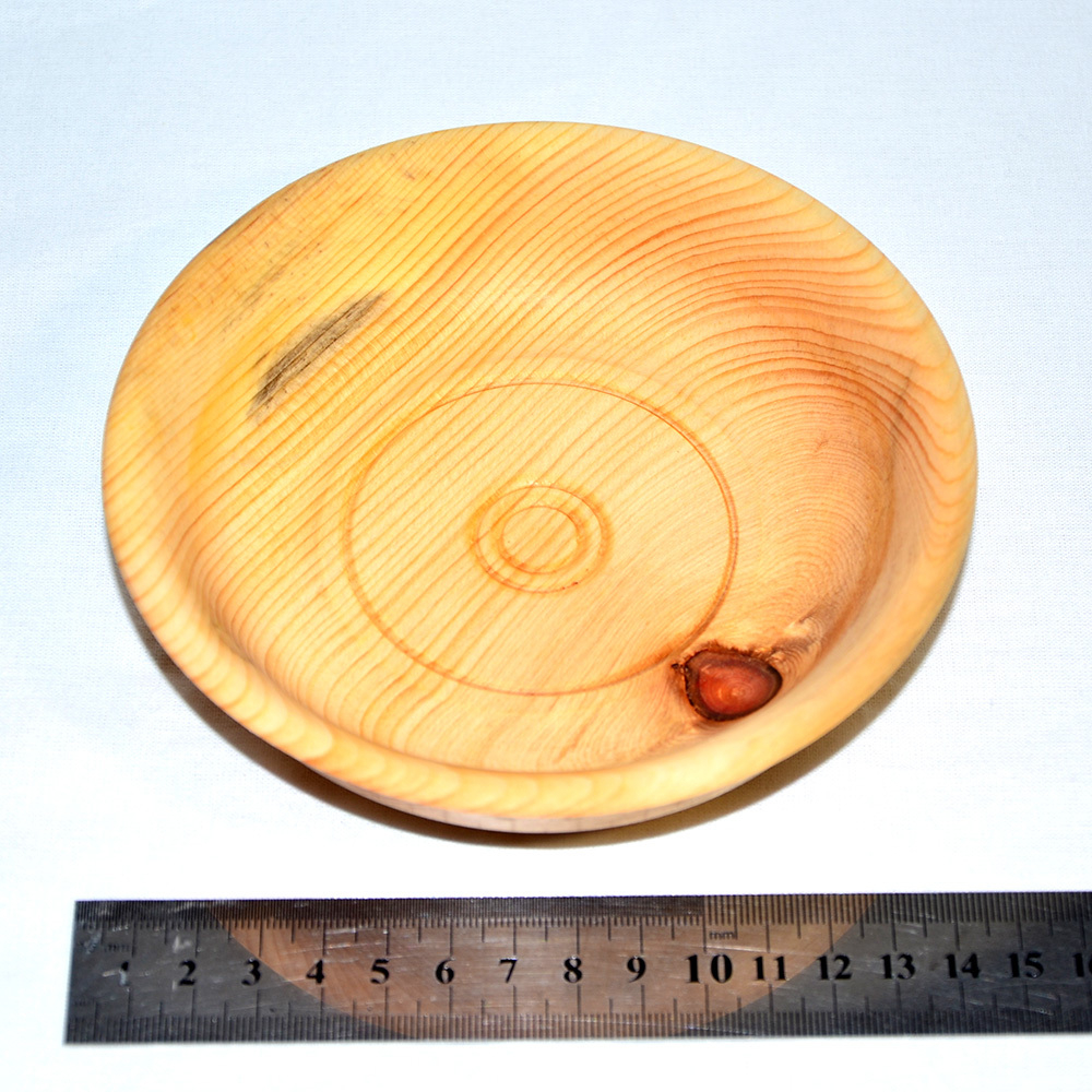 Деревянная тарелка Art of Siberia из древесины сибирского кедра 14 см. T7