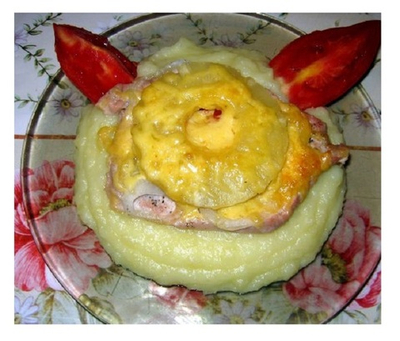 Свинина с ананасами и сыром