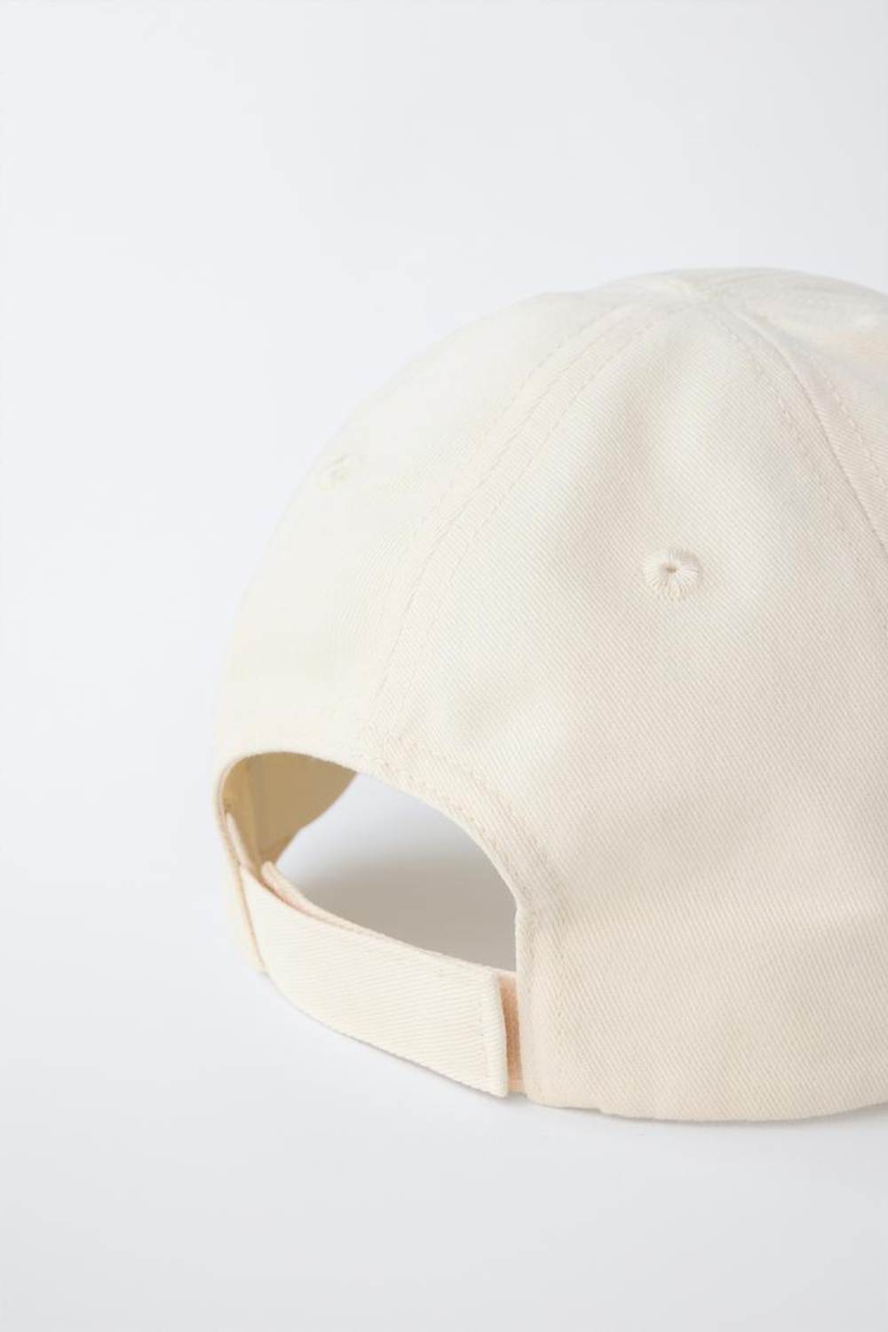 ZARA КЕПКА VARSITY С ВЫШИКОЙ, ЭКРЮ/ТЕМНО-СИНИЙ