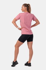 Футболка INVISIBLE LOGO NEBBIA T-SHIRT 602 Розовая