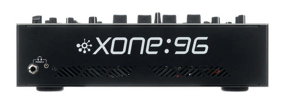 Allen & Heath Xone:96 DJ-микшер