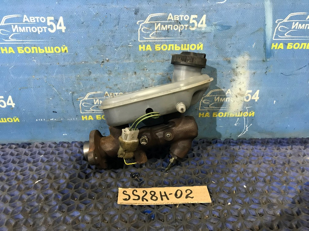 Главный тормозной цилиндр MAZDA BONGO 1998
