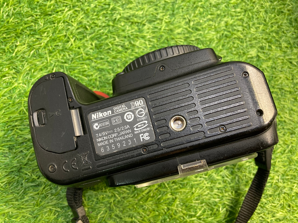 Nikon D90 (31.600 кадров) Покупка/Продажа