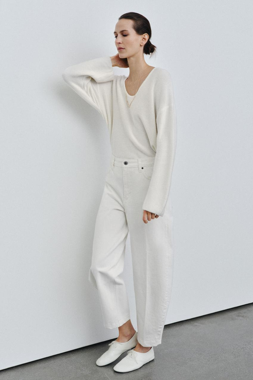 ZARA СВИТЕР С КРУГЛЫМ ВЫРЕЗОМ, ЭКРЮ