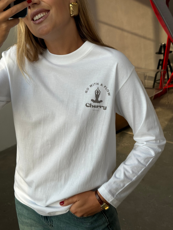 Лонгслив Yoga белый