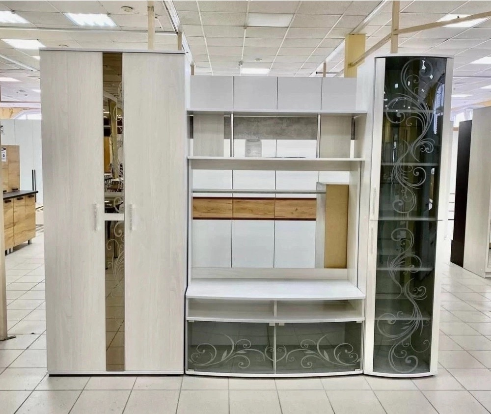 Гостиная "Флоренция" центр.секция