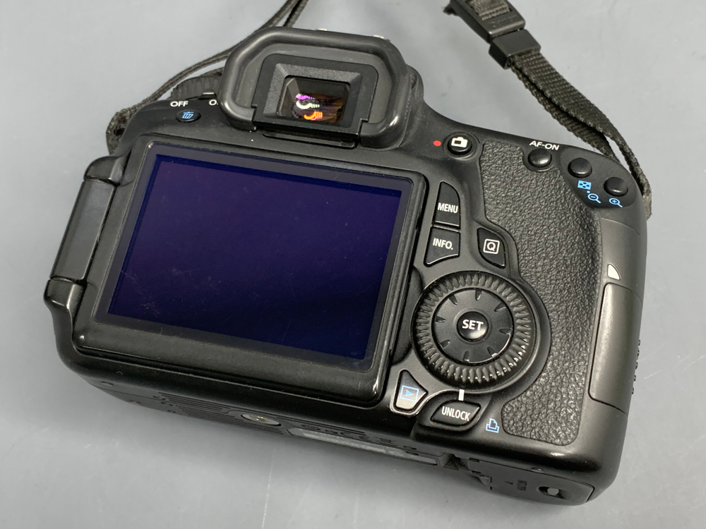 Canon EOS 60D 33.100 кадров