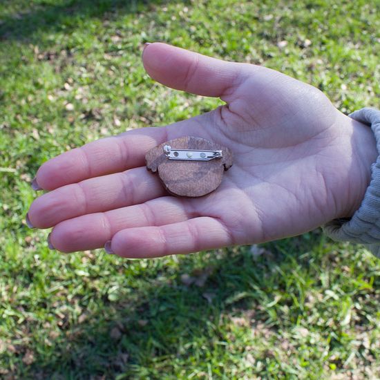 Значок деревянный (брошь) Мопс. Fire Pin