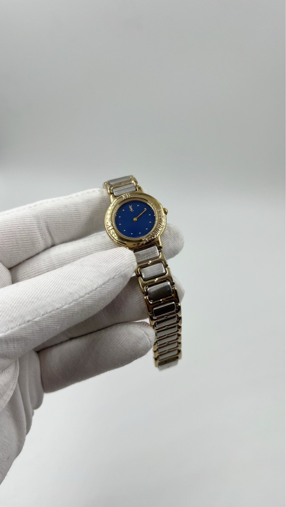 Часы Yves Saint Laurent (только онлайн)