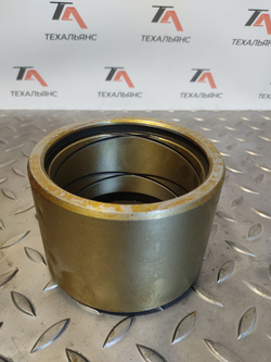 Втулка 195-61-41140