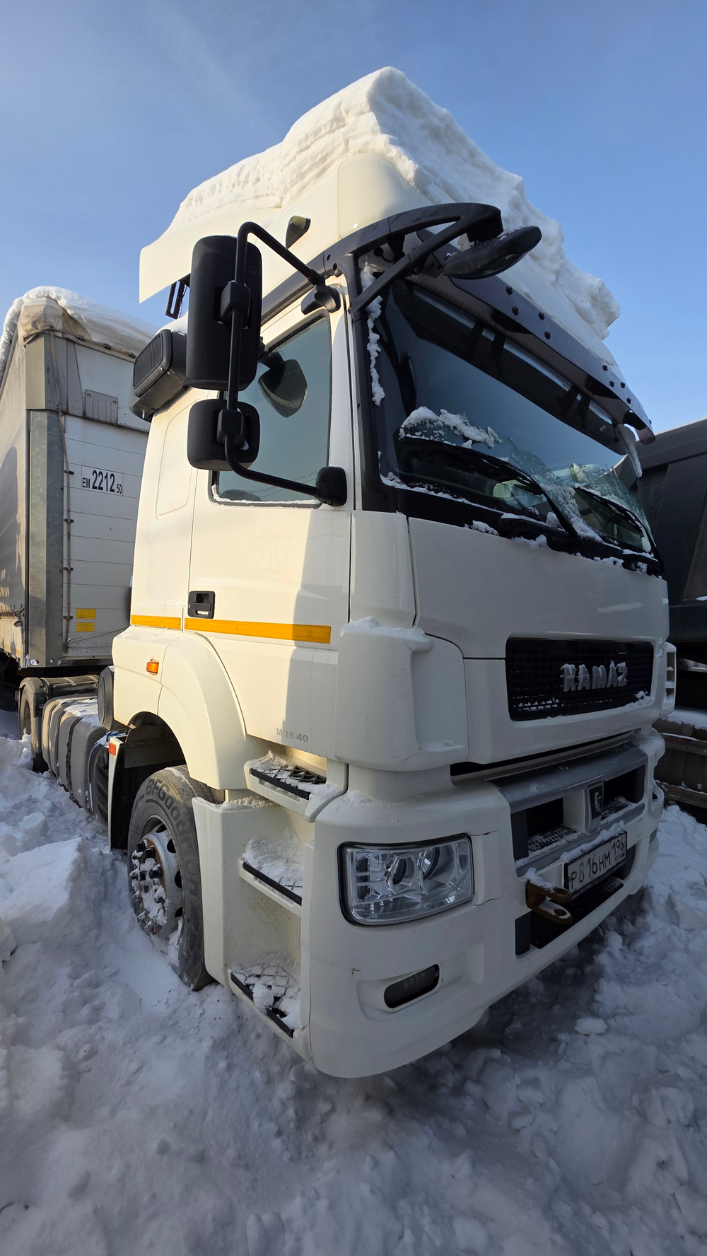 КамАЗ М1840 4x2 Седельный тягач 5490-S5 (Дизельный, 12,0 л, 401 л.с., МТ)