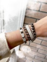 MISTRESS БРАСЛЕТ 01 MILK