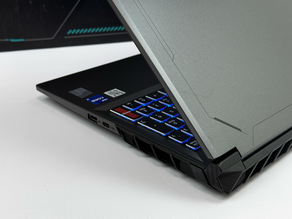 Игровой ноутбук Thunderobot I7-13700HX / RTX 4070 / 16GB / 1TB / 2.5K / 165HZ / Win 11 / Русско-Английская клавиатура