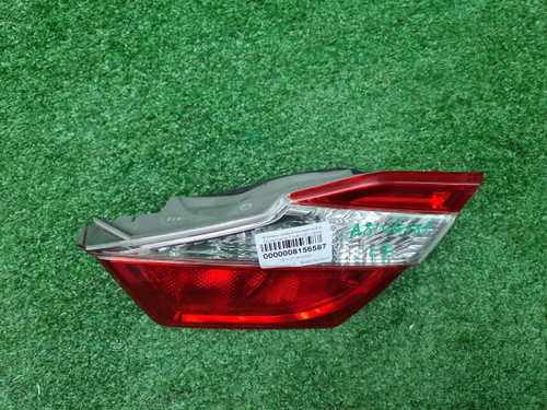Фонарь правый внутренний Toyota Camry xv50 (11-14)