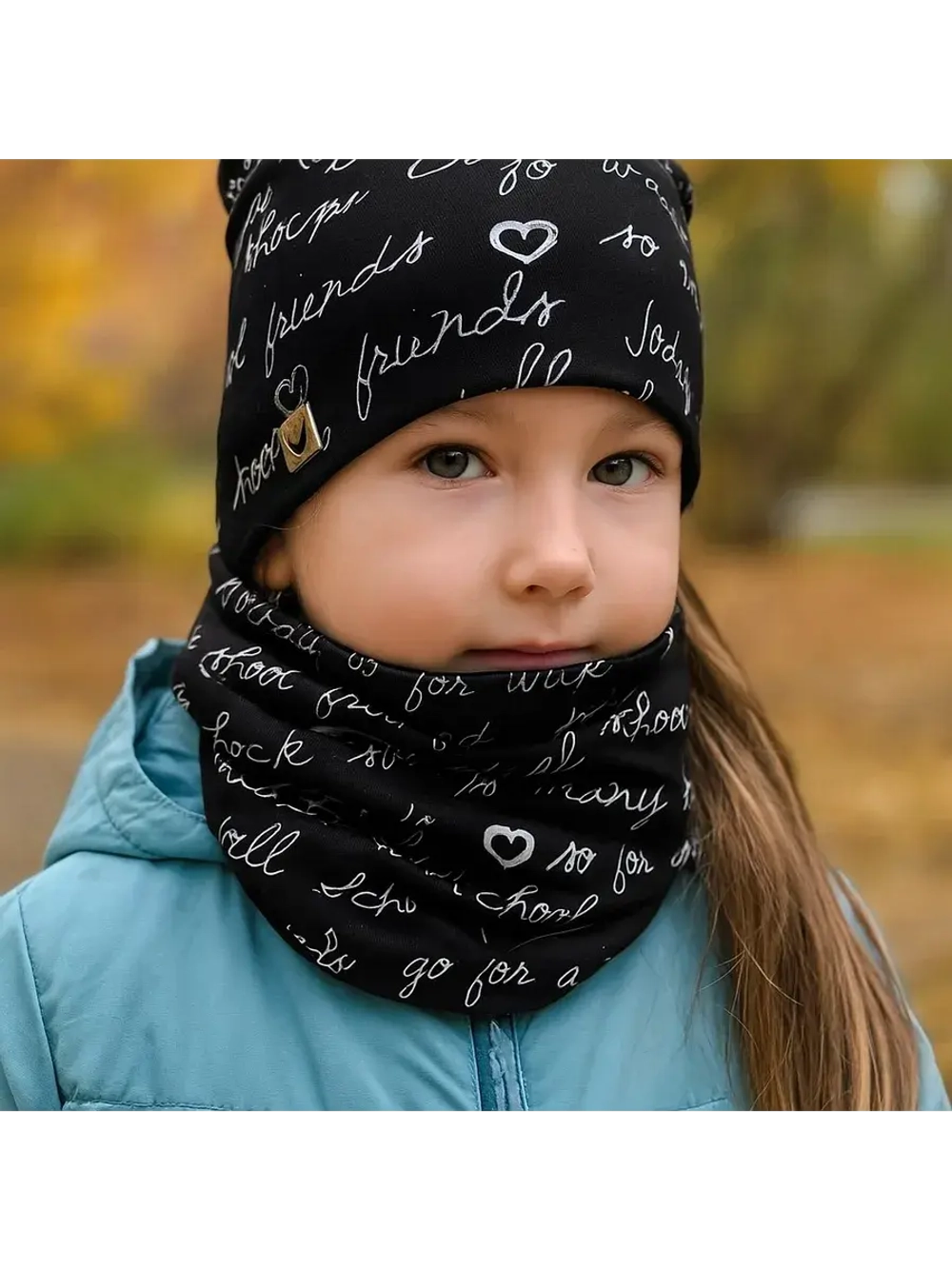 Комплект шапка трикотаж детская со снудом.