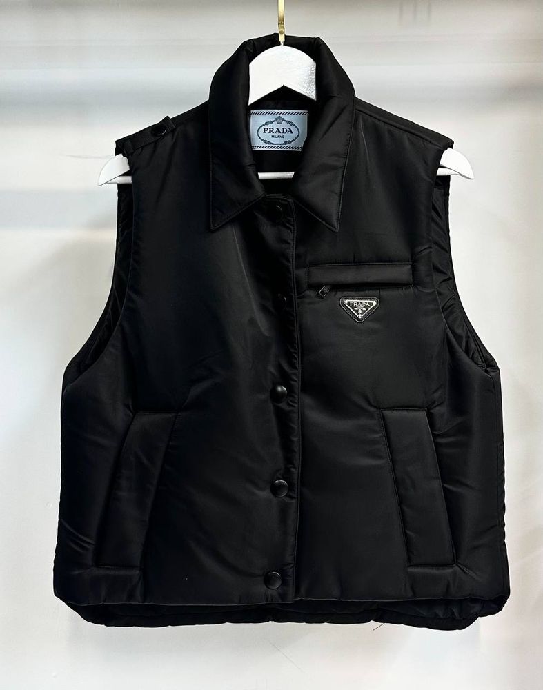 Жилет Prada