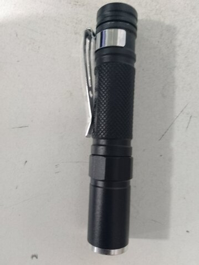 Фонарик-карманный с зумом Y-1102 питание от одного AAA-элемента