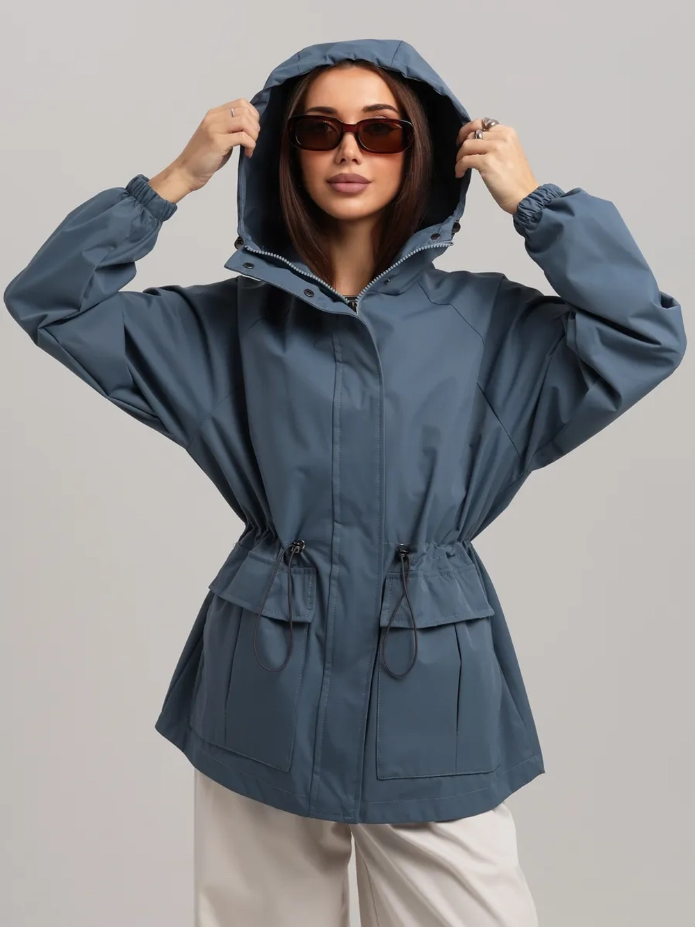 Ветровка удлиненная с капюшоном