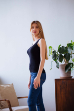 Топы с широкими бретельками с узорами