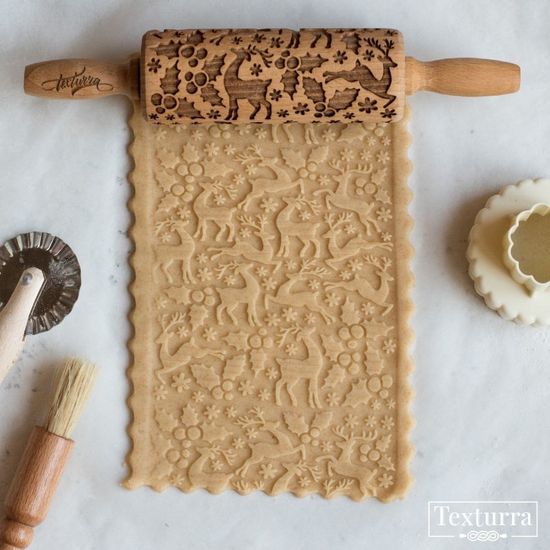 Малая скалка Олени и падуб