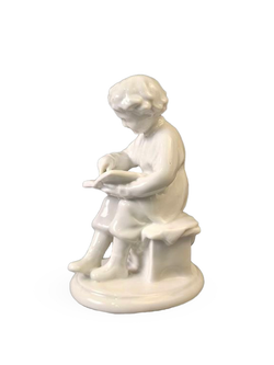 Фарфоровая статуэтка "Юный Ленин" ЛФЗ