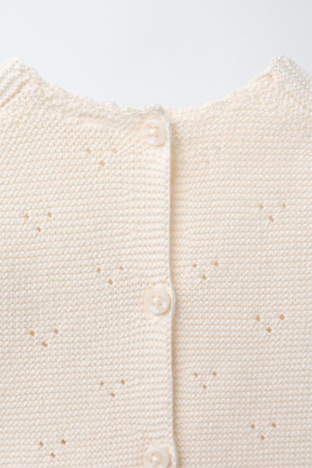 ZARA ВЯЗАНЫЙ ДЖЕМПЕР С ЦВЕТОЧНОЙ ВЫШИВКОЙ, СЛОНОВАЯ КОСТЬ