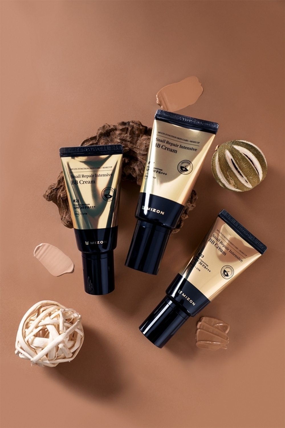 Mizon Snail Repair Intensive - Увлажняющий BB-крем SPF 30, 50 ml