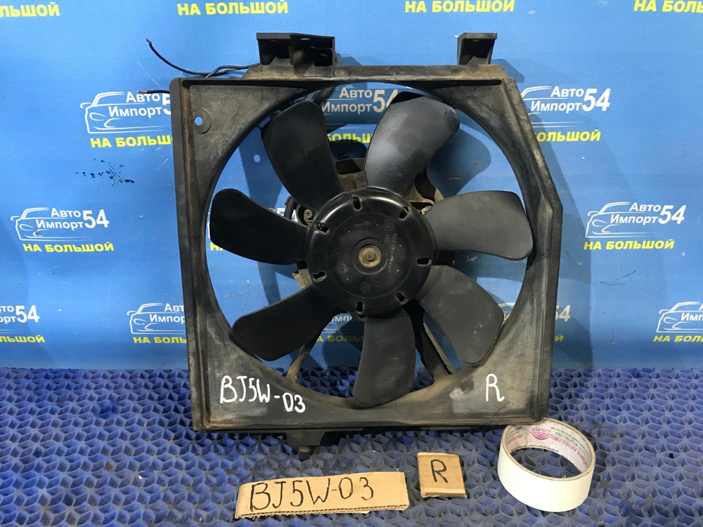 Диффузор радиатора кондиционера MAZDA FAMILIA 2001