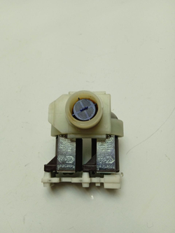 WLG20240OE кт2 Клапан подачи воды стиральных машин Bosch 181818 б/у