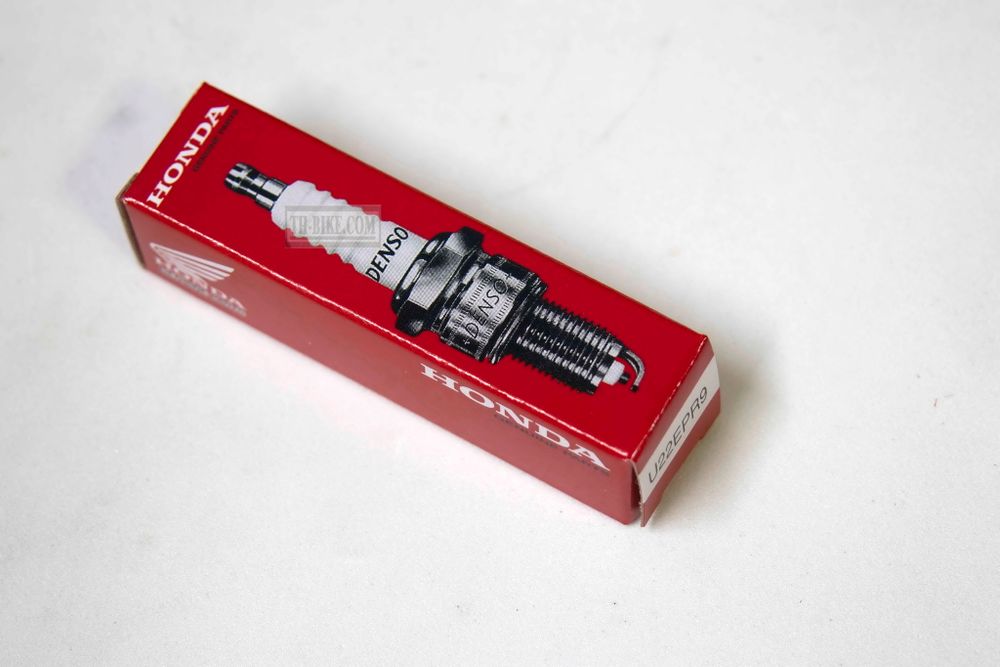 31917-KPH-901. PLUG, SPARK (CPR7EA-9)(NGK)