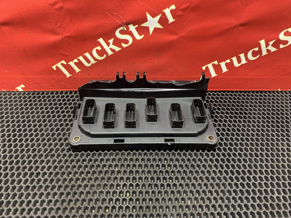 Блок управления шасси передний 2021г