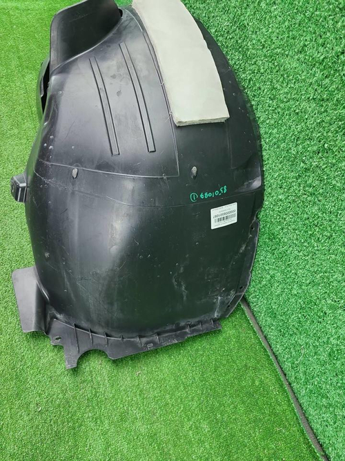 Подкрылок передний правый VW Passat B8 (2014-2020)