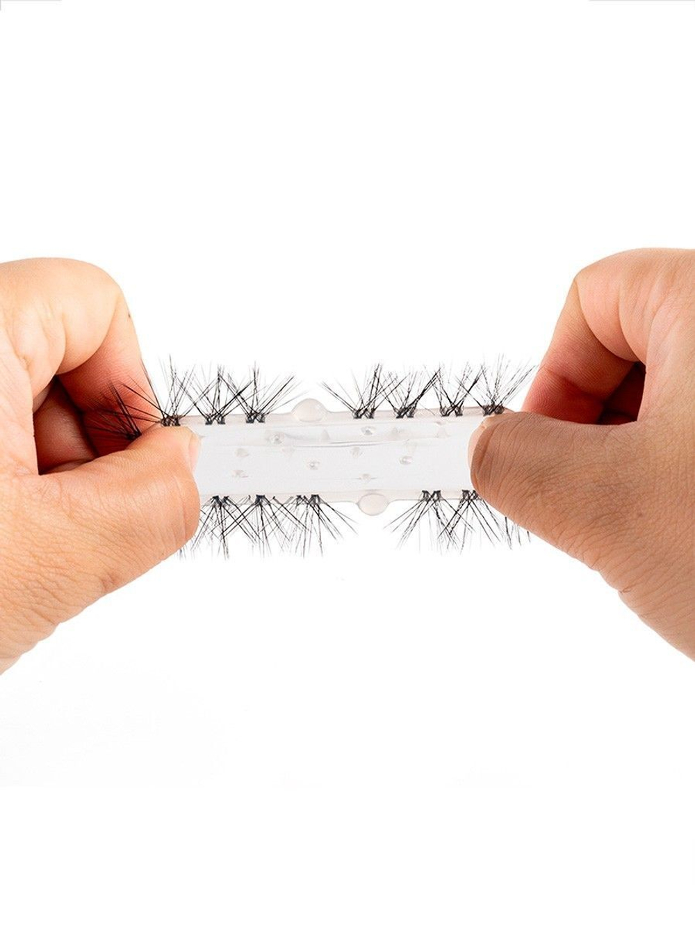 Эластичное эрекционное кольцо с черными «ресничками» (Цвет: белый с черным)