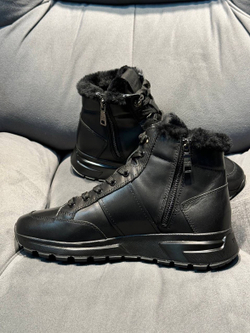 Кроссовки Prada