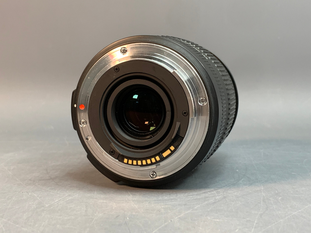 Sigma AF 18-125mm 3.8-5.6 DC OS HSM Canon EF, пылинки