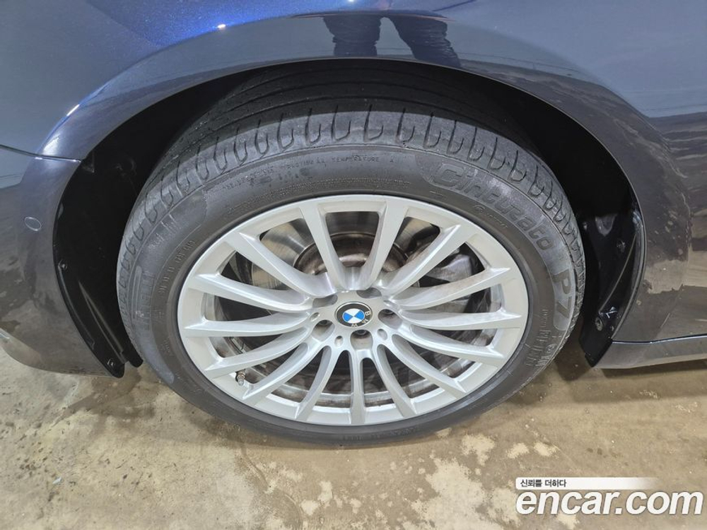 BMW 5 Series (G30) 520i Luxury (02.2020)