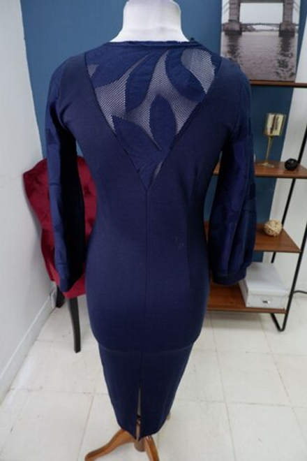 Платье с красивой спинкой 44 размер