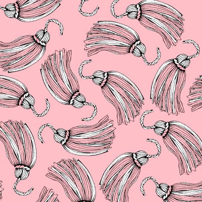 Кисточки на розовом фоне