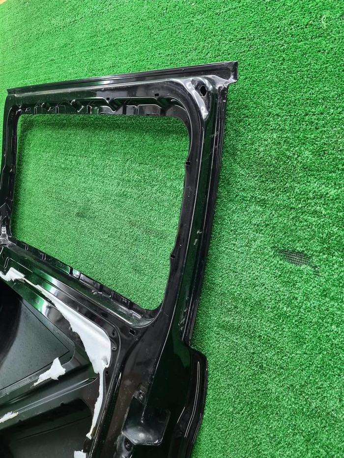 Дверь сдвижная правая Mercedes V w447 (2014-н.в.)