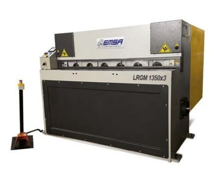 Электромеханическая гильотина CK Emsa LRGM 1350*3