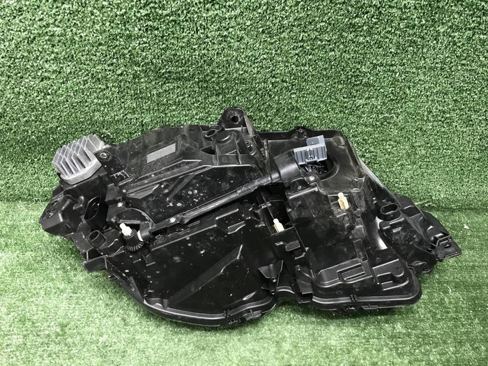 Фара левая Volvo S90 2 (2020-н.в.) LED