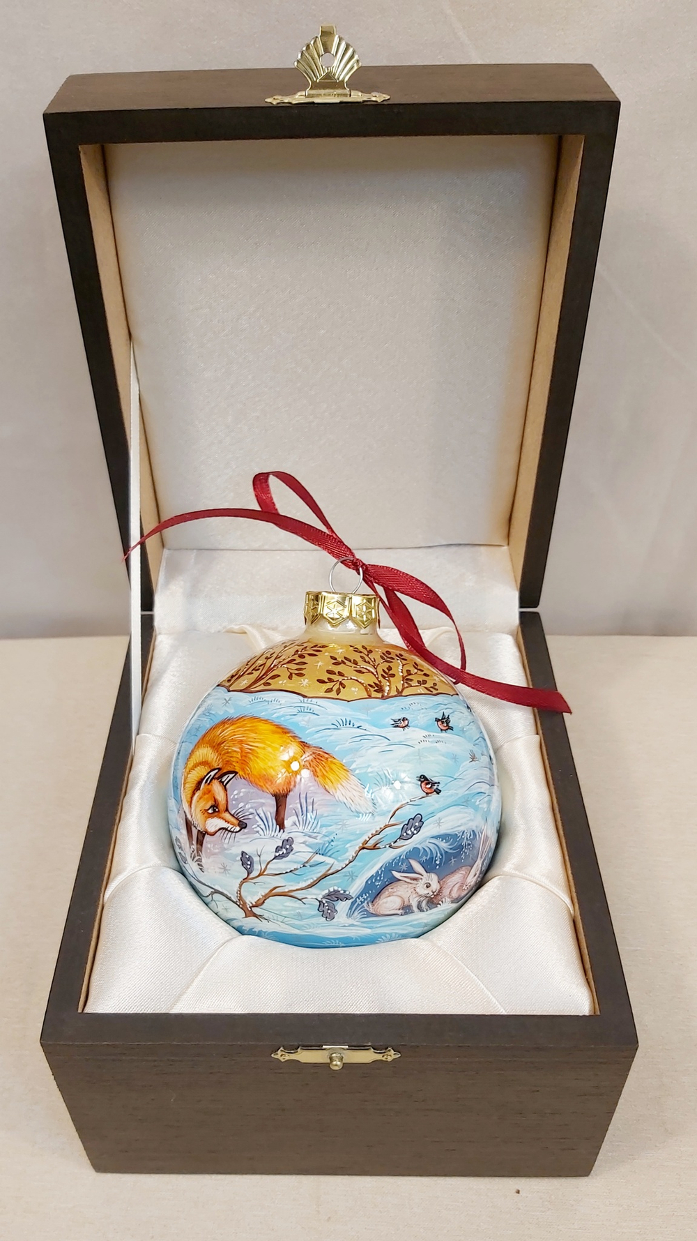 Шар новогодний с ручной росписью Палех "Лиса и зайцы"