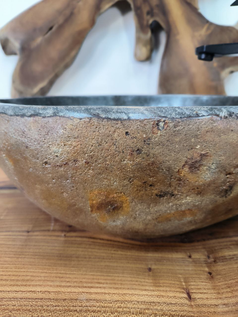 Раковина из речного камня RS-65882 45х35х15 из натурального камня