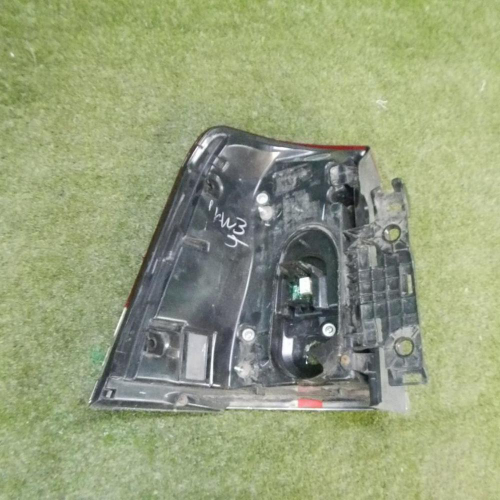 Фонарь правый внешний Toyota Land Cruiser 200 (2015-2021)