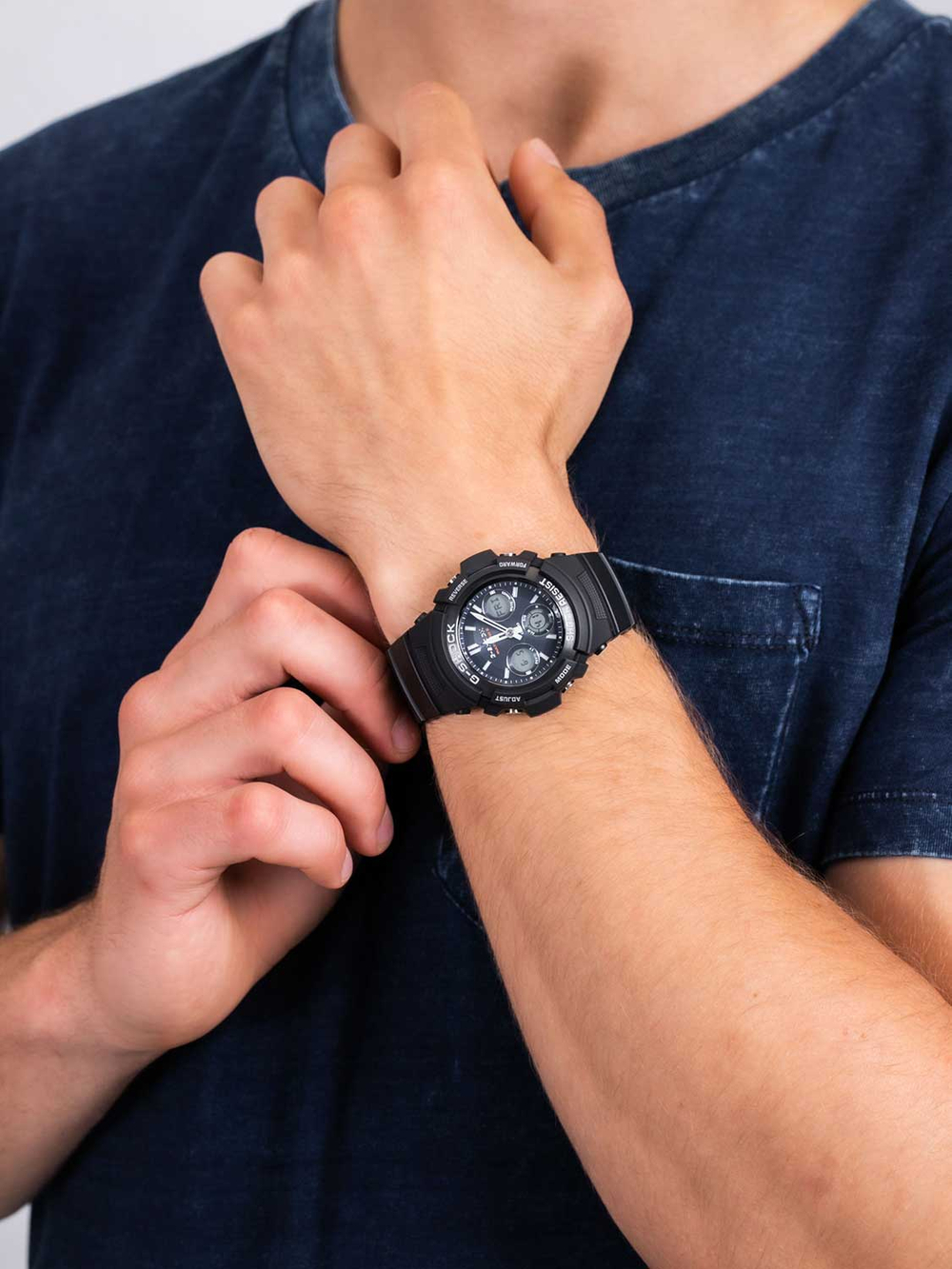 Часы Casio AWG-M100SB-2A