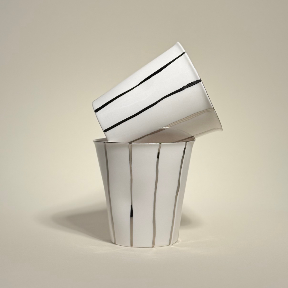 Стакан  бумажный белый с полосками, платина, 220мл